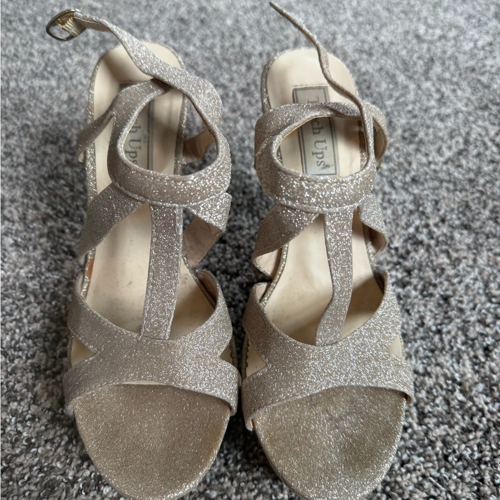 Touch Ups Glitter Strappy High Heels in Champagne Size 8 Women - Picture 2 of 4